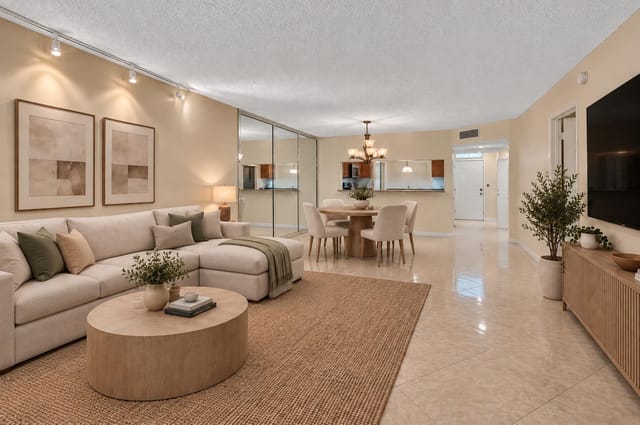 16769 OAK HILL Trail 713, Delray Beach, FL 33484