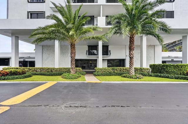 1200 Marine Way 803B, North Palm Beach, FL 33408