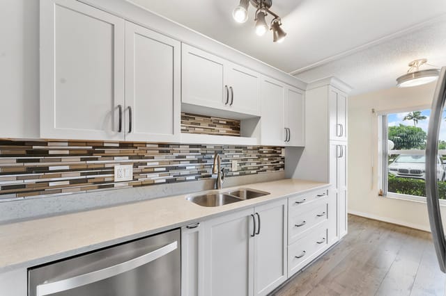 1160 Mahogany Way 103, Delray Beach, FL 33445