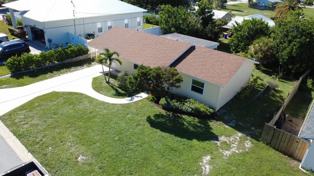 7389 SE FLAMINGO Way, Hobe Sound, FL 33455