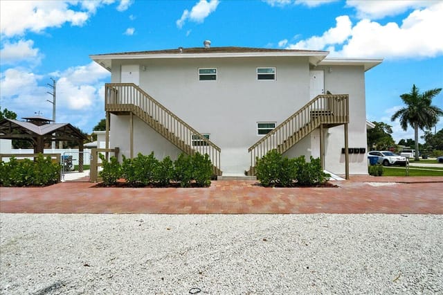 23-305 Cypress Drive-23