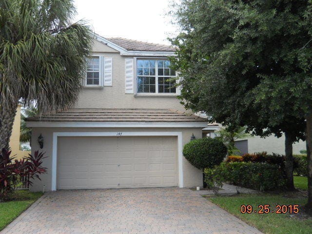 147 Kensington Way, Royal Palm Beach, FL 33414