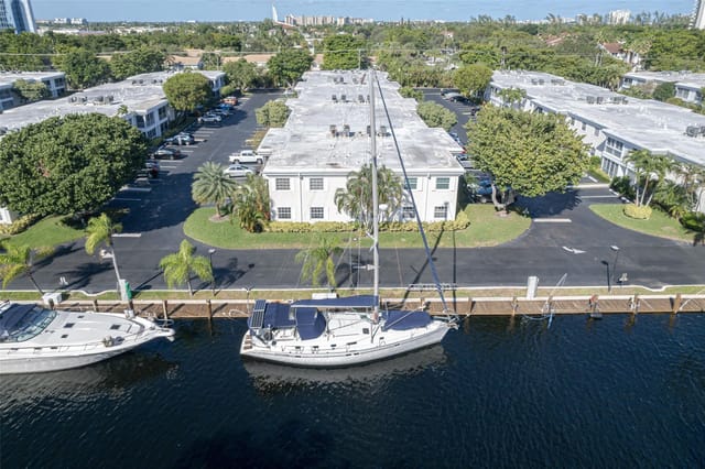 6317 Bay Club Drive 3, Fort Lauderdale, FL 33308