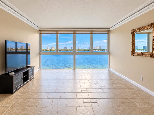 401 Lake Shore Drive 802, Lake Park, FL 33403
