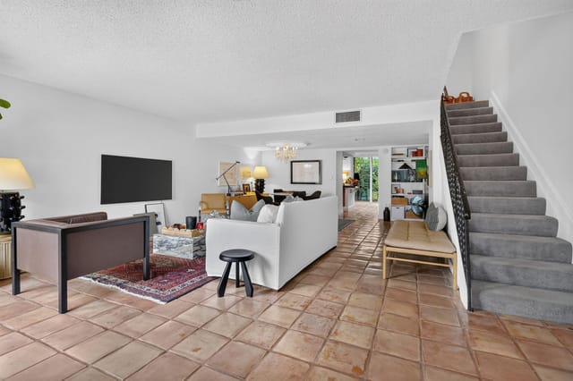 946 NE 24TH Avenue 186, Hallandale Beach, FL 33009