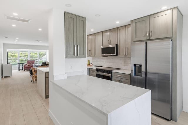 1011 Flame Vine Avenue 203, Delray Beach, FL 33445