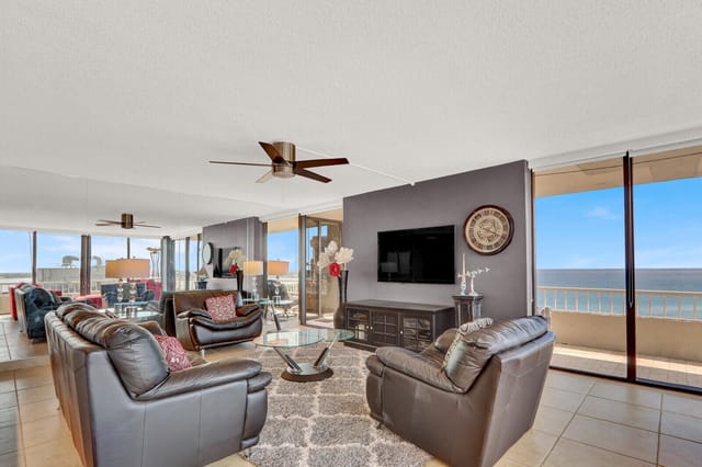 5510 N OCEAN Drive 12B, Singer Island, FL 33404