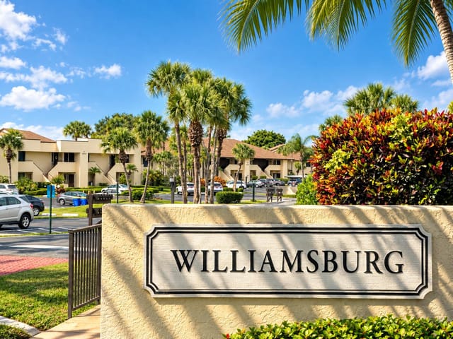 6303 SE WILLIAMSBURG Drive 201, Hobe Sound, FL 33455