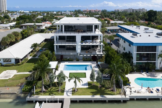 2323 Lake Drive 201, Singer Island, FL 33404