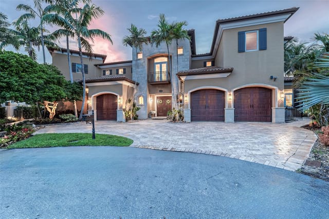 2311 NE 35TH Street, Lighthouse Point, FL 33064