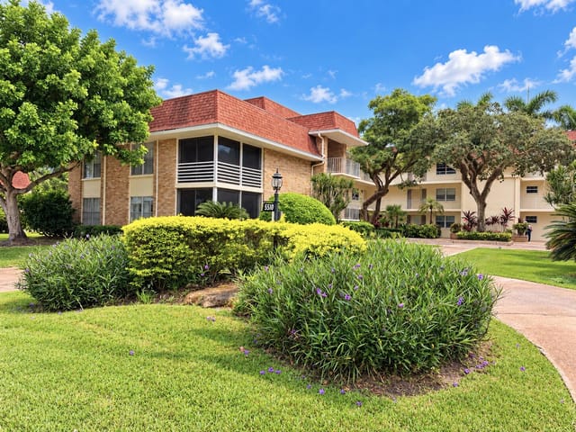 5510 TAMBERLANE Circle 147, Palm Beach Gardens, FL 33418