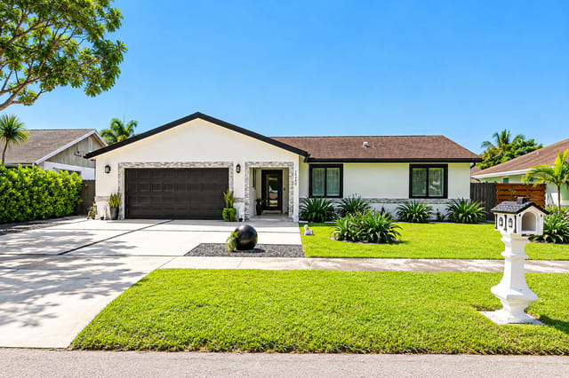 16580 SW 299th Terrace, Homestead, FL 33033