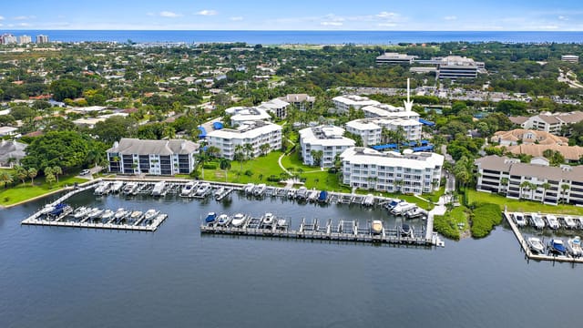 844 Bay Colony Drive S, Juno Beach, FL 33408