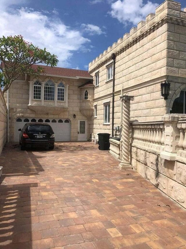 301 Ocean Drive, Juno Beach, FL 33408