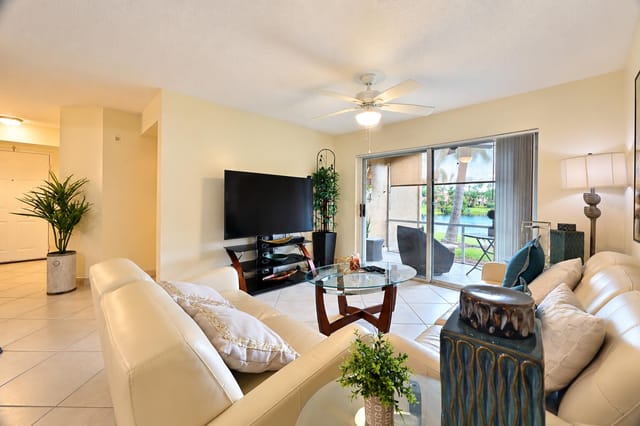 3665 NW MEDITERRANEAN Lane 10-108, Jensen Beach, FL 34957