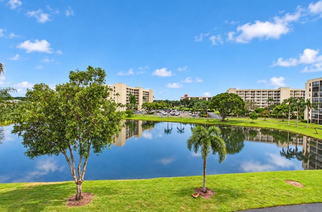 7290 Ashford Place 404, Delray Beach, FL 33446