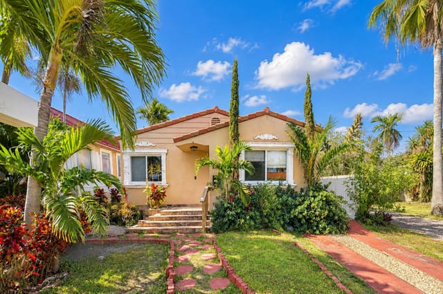 1624 VAN BUREN Street, Hollywood, FL 33020