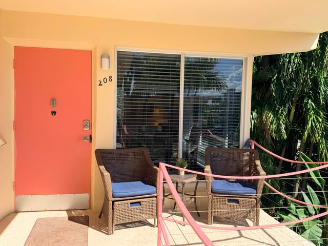 2825 NE 33rd Avenue 208, Fort Lauderdale, FL 33308