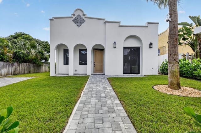 810 34th Street, West Palm Beach, FL 33407