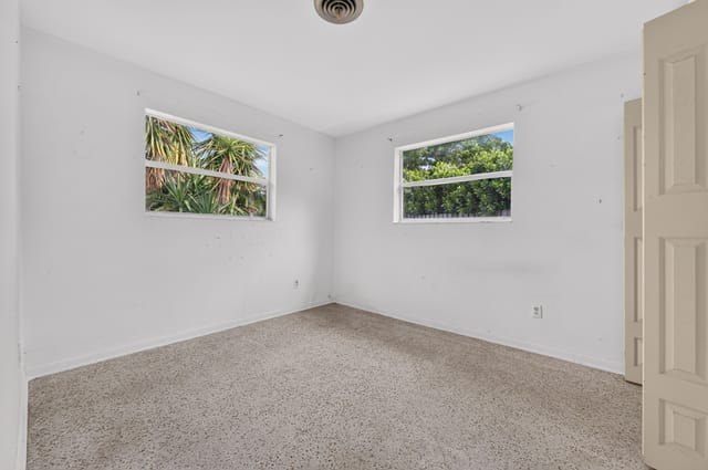1053 bedroom