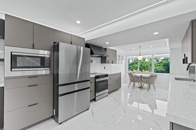 3908 S Ocean Boulevard 348, Highland Beach, FL 33487