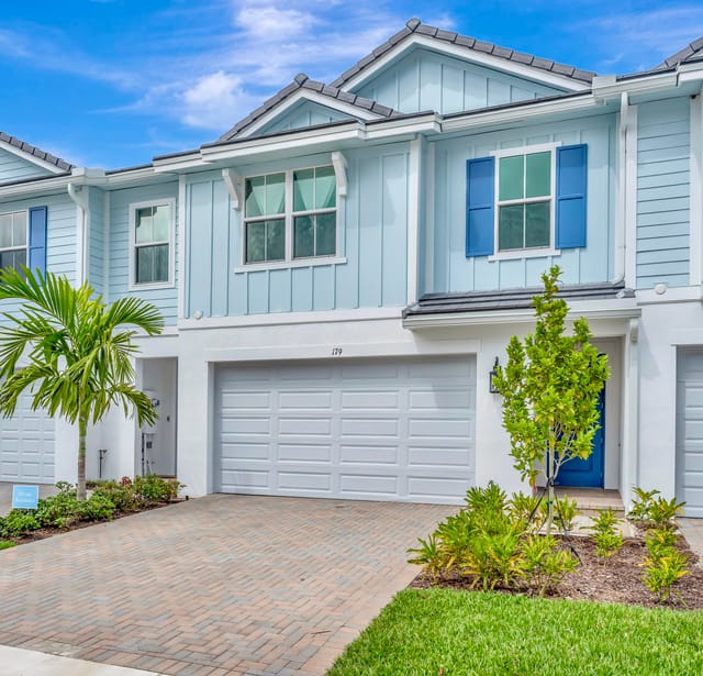 179 SE Birch Terrace, Stuart, FL 34997