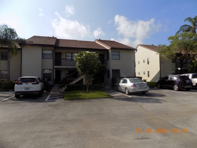 7674 TAHITI Lane 106, Lake Worth, FL 33467