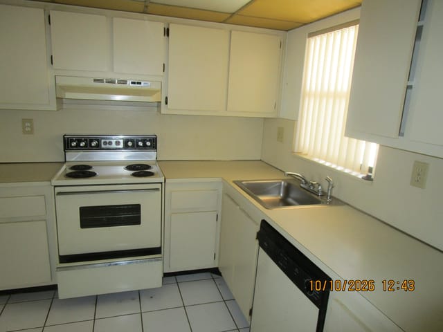 10466 SUNRISE LAKES Boulevard 301, Sunrise, FL 33322
