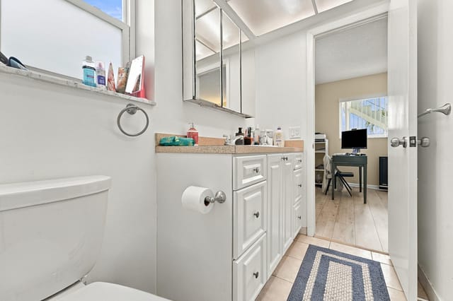 1117 Lake Ter 112 - Bath 2
