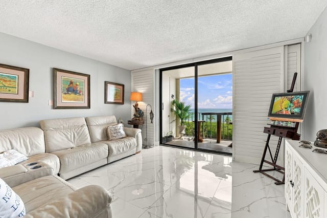 15-web-or-mls-145_S_Ocean_Unit_611_015