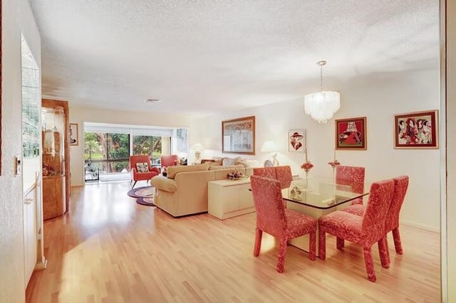 14 D westgate living room2