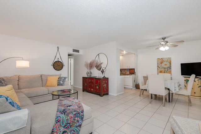 1004 NEWPORT G 1004, Deerfield Beach, FL 33442