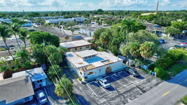 2731 NE 1ST Terrace 1-4, Wilton Manors, FL 33334