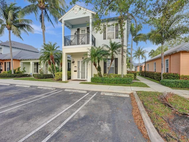 955 NW 17TH Avenue H, Delray Beach, FL 33445