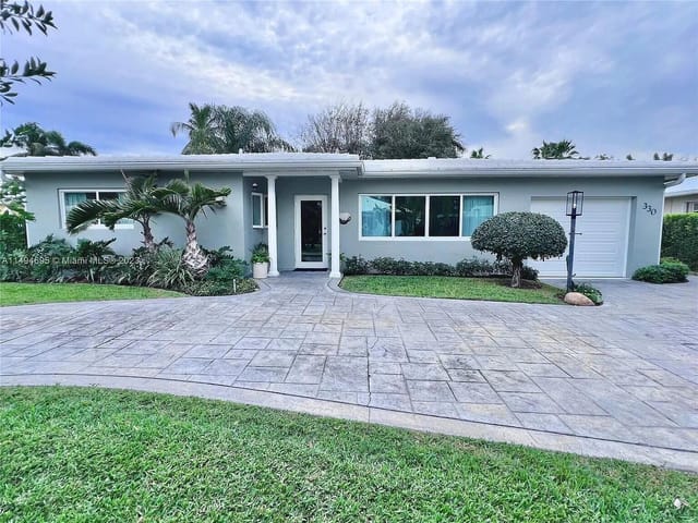 330 Cascade Lane, Palm Beach Shores, FL 33404