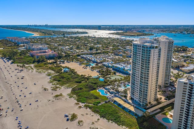 011-2700NorthOceanDrive-PH1-RivieraBeach