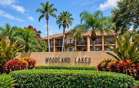 5344 WOODLAND LAKES Drive 225, Palm Beach Gardens, FL 33418