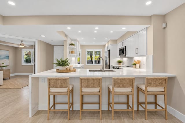 5914 REGAL GLEN Drive 107, Boynton Beach, FL 33437
