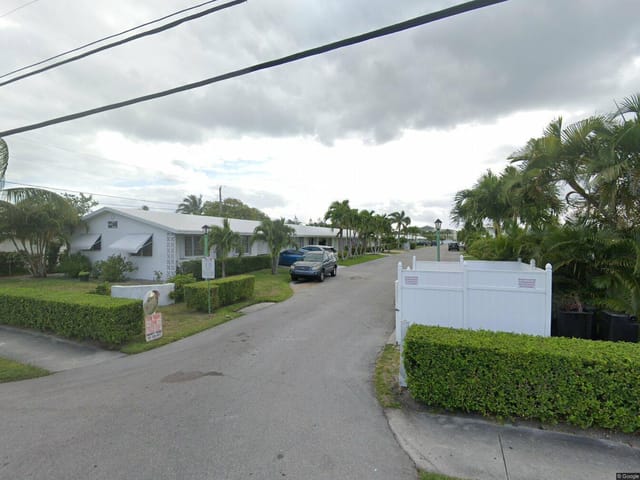 728 RIDGE Road 22, Lantana, FL 33462