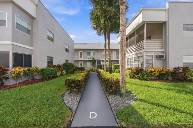 186 Burgundy D, Delray Beach, FL 33484