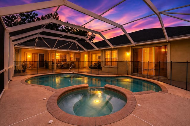 01-01-Twilight pool