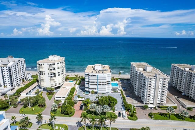 3211 S Ocean Blvd 402