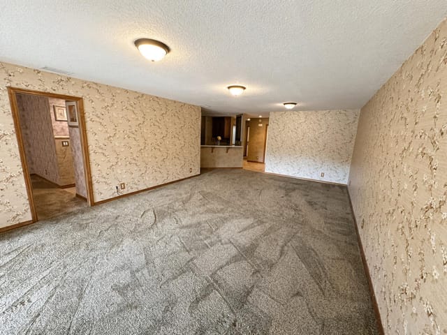 6276 SE CHARLESTON Place 102, Hobe Sound, FL 33455