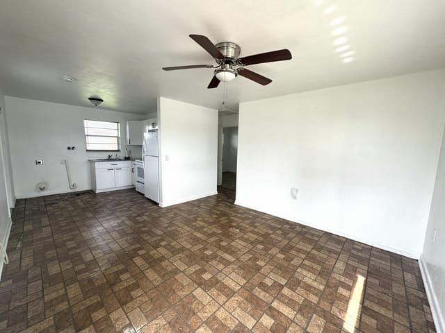 1341 Drive Martin Luther King Junior Boulevard W, Belle Glade, FL 33430