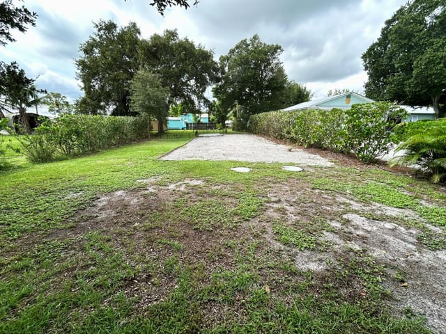 5028 SE DRIFTWOOD Avenue, Stuart, FL 34997