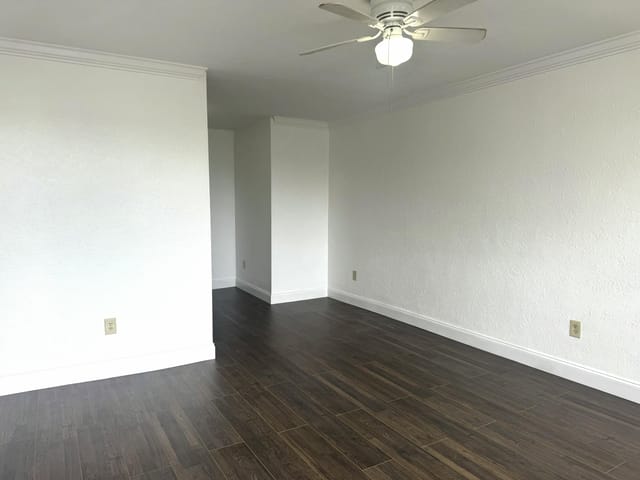 673 SW 7th Street 1, Belle Glade, FL 33430