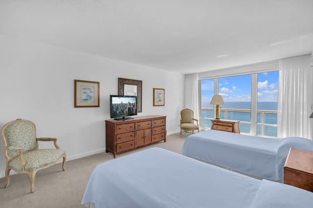 2nd Bedroom