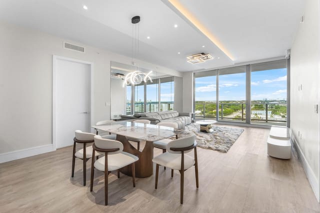 220 Lake Shore Drive 917, Lake Park, FL 33403