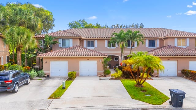 4700 Pinemore Lane, Lake Worth, FL 33463