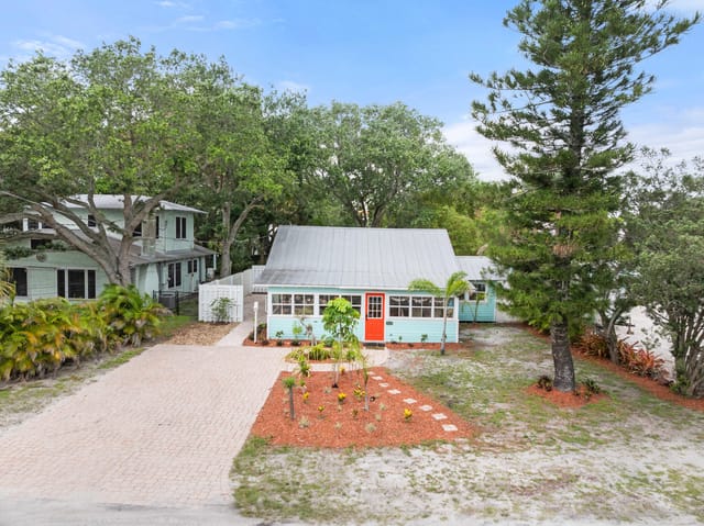 644 SW Bryant Avenue Unit B, Stuart, FL 34994